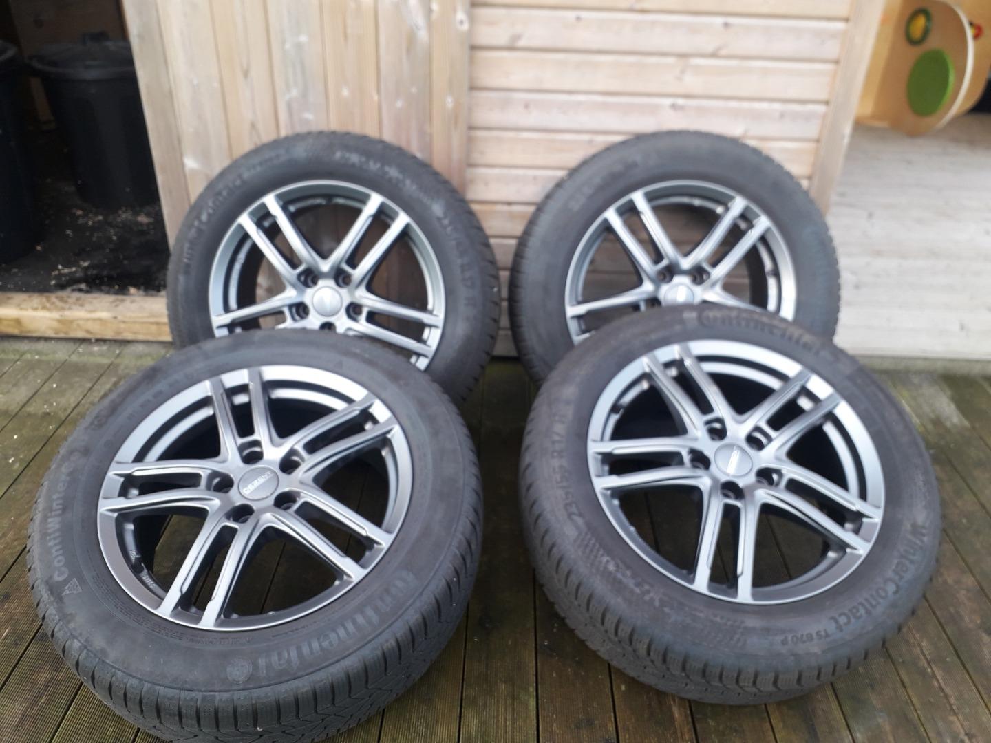 Winterbanden op velg van Volvo V60