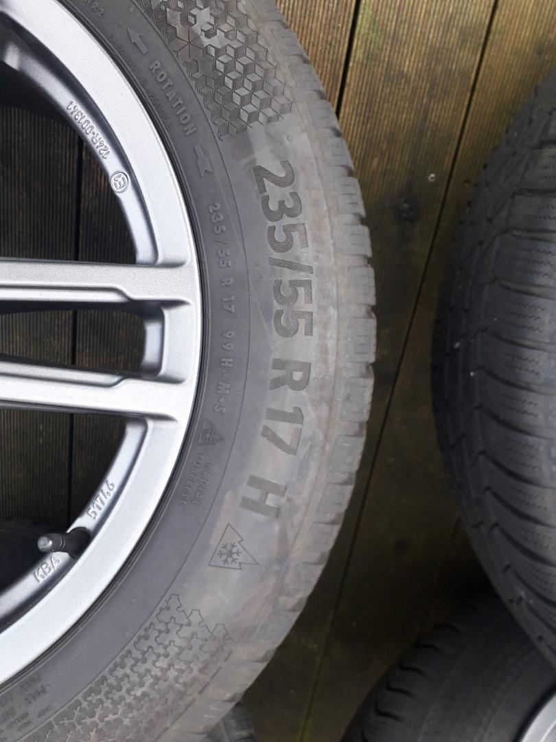 Winterbanden op velg van Volvo V60