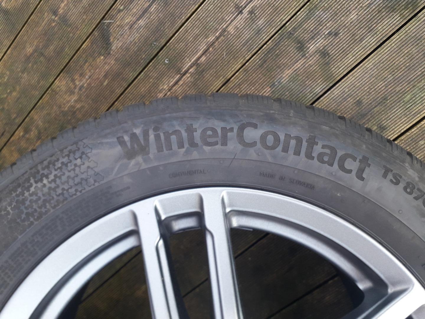 Winterbanden op velg van Volvo V60