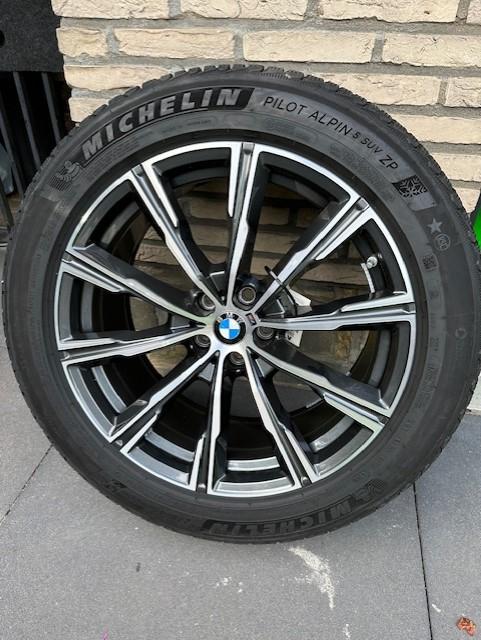 originele x5 m sport velgen met winterbanden