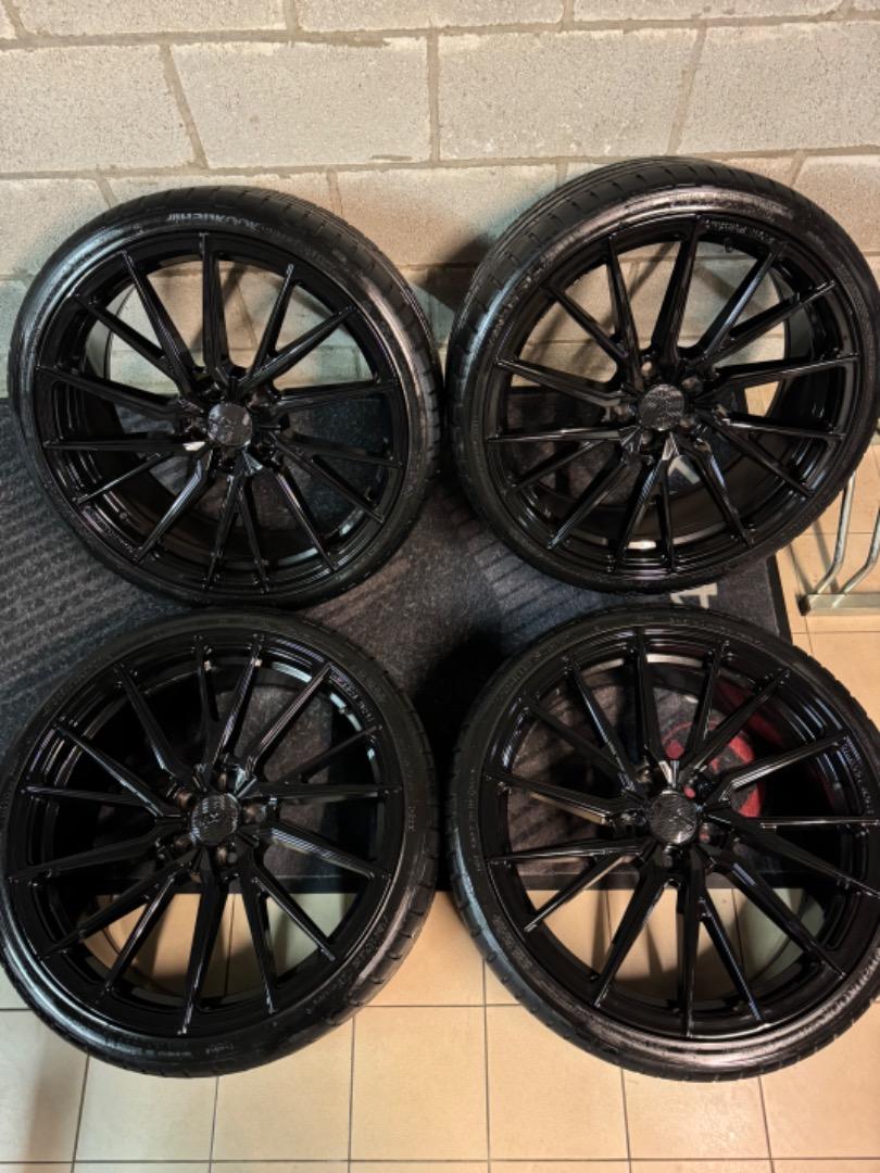 20 inch haxer hx-06f met hankook 245/30/20