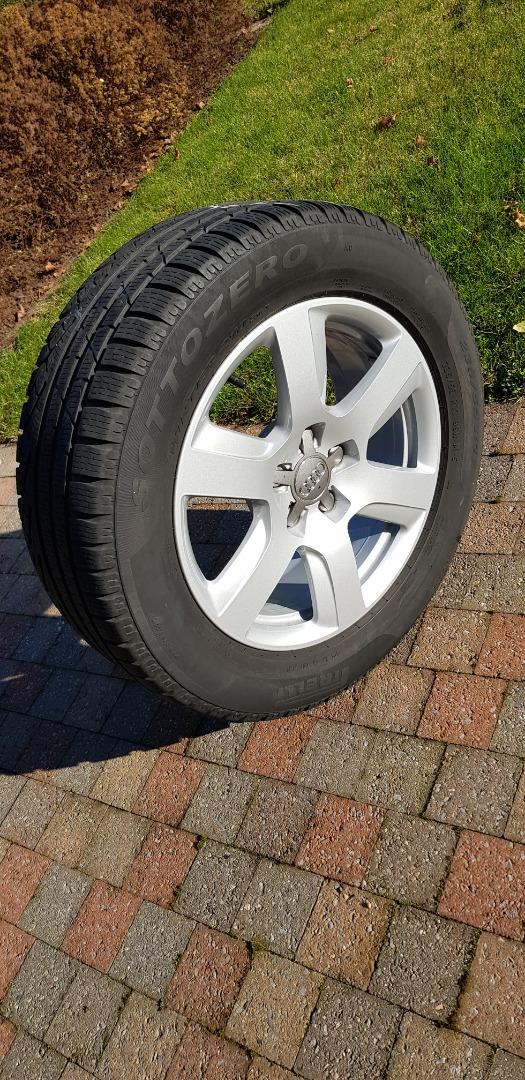 Originele Audi velgen met 4 winterbanden 