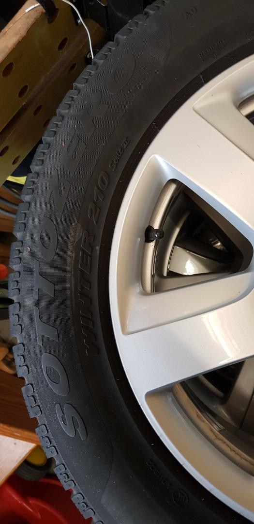 Originele Audi velgen met 4 winterbanden 