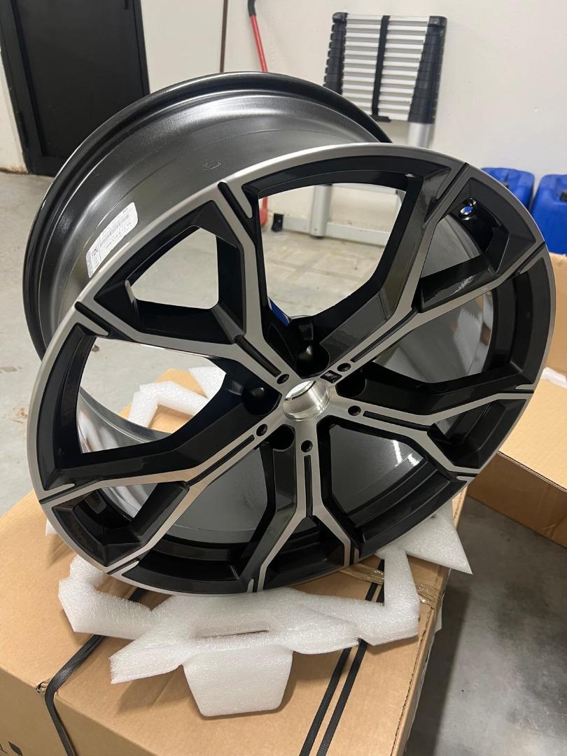 Velgen Rechts Voor en Achter - BMW X5