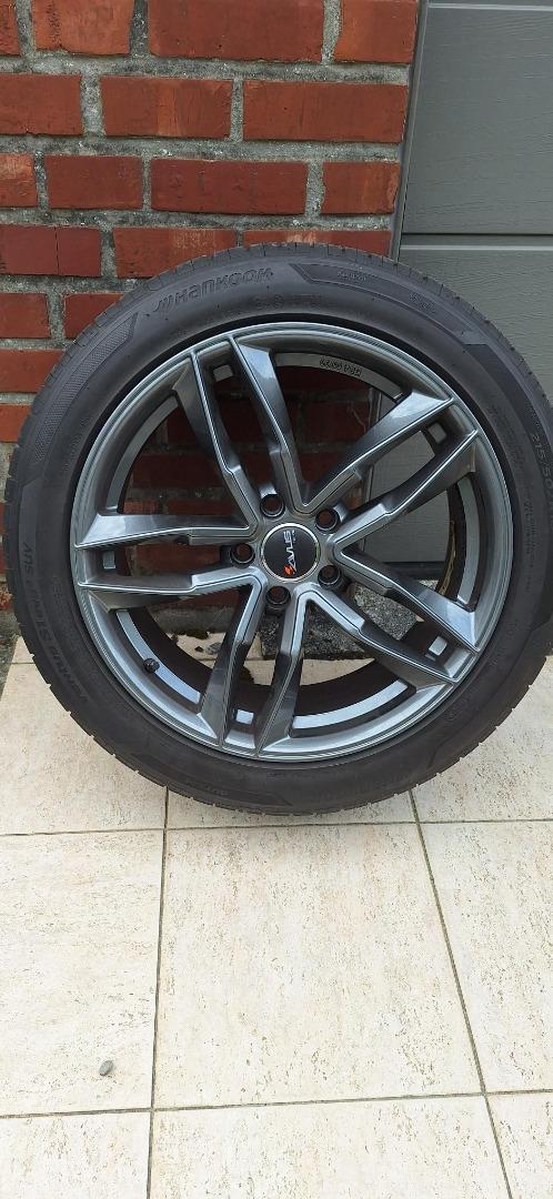 Avus AF 16 Antraciet 18" velgen + Hankook banden