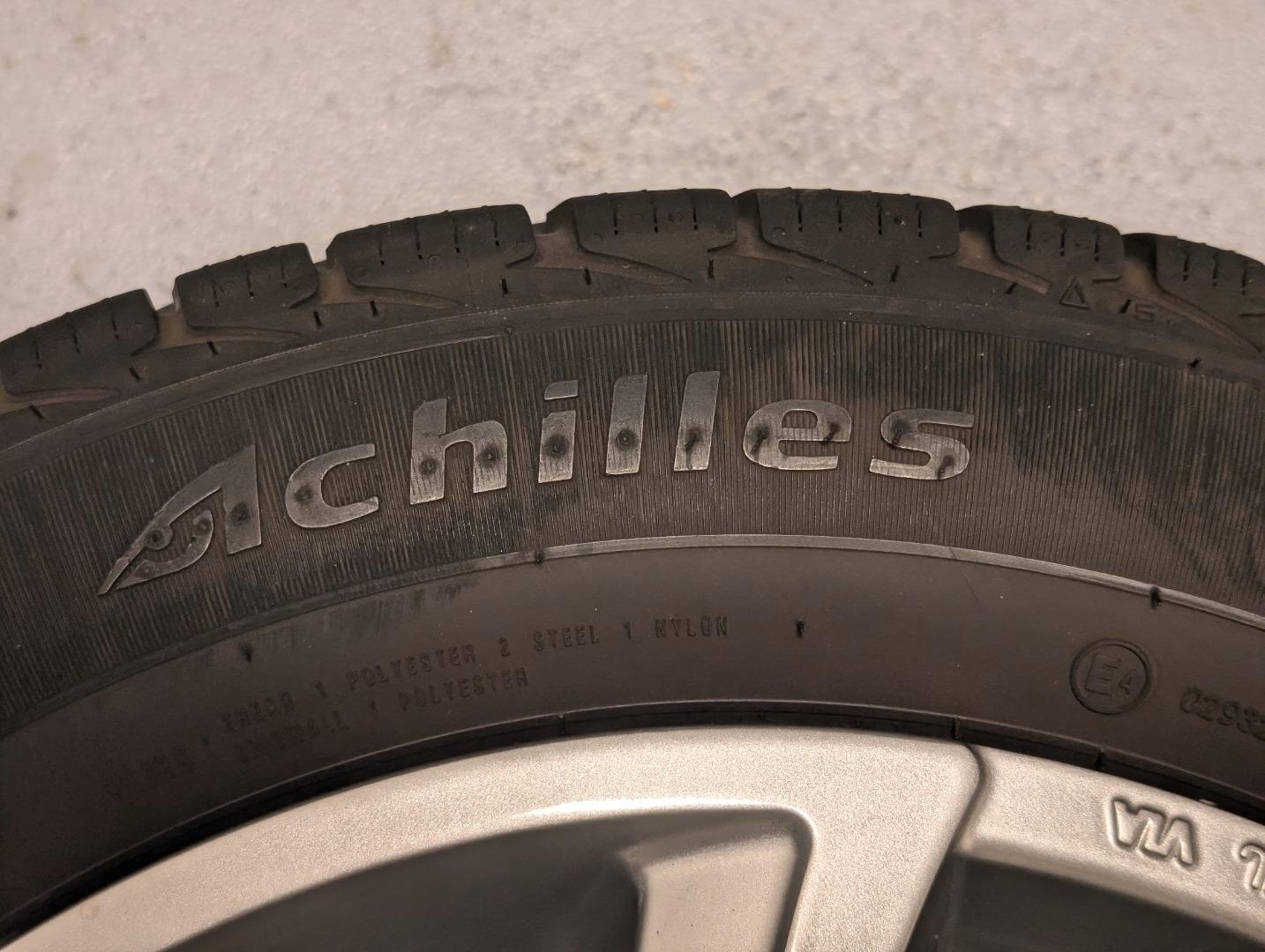 Achilles Winterbanden op OXXO lichtmetalen velgen 