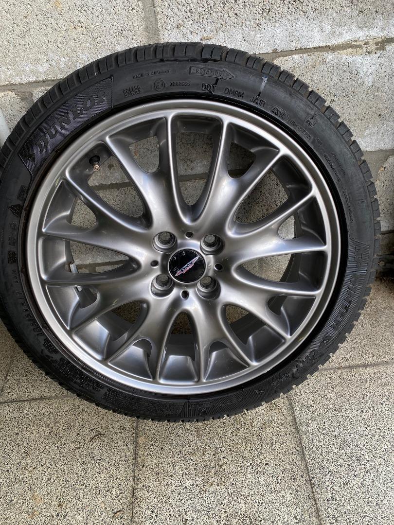 John Cooper Works Sportvelgen met winterbanden