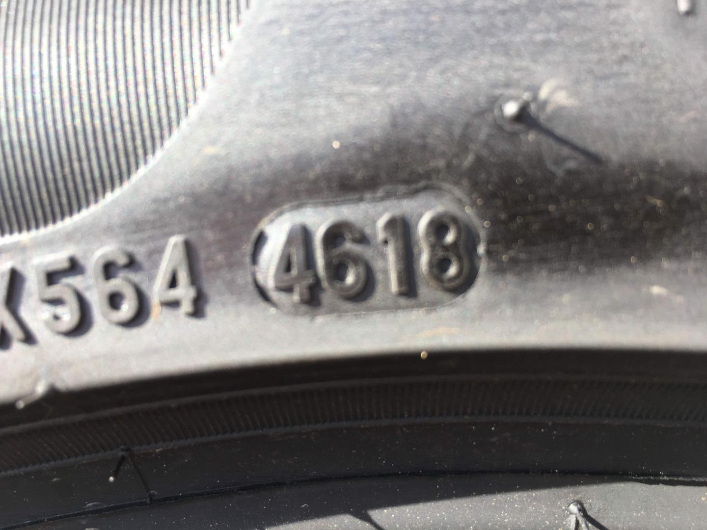 Nieuw - 4X 215/45/18 89V Pirelli Cinturato P7  