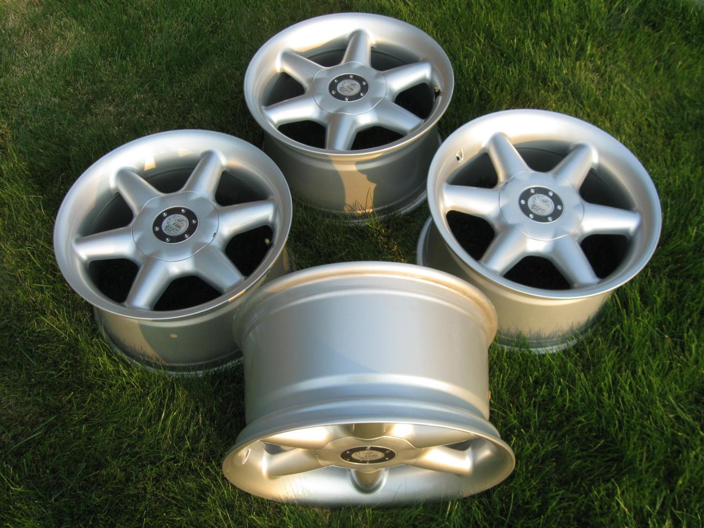 NIEUW 16” RIAL RS 85 BMW E28 / E32 / E34 / E12
