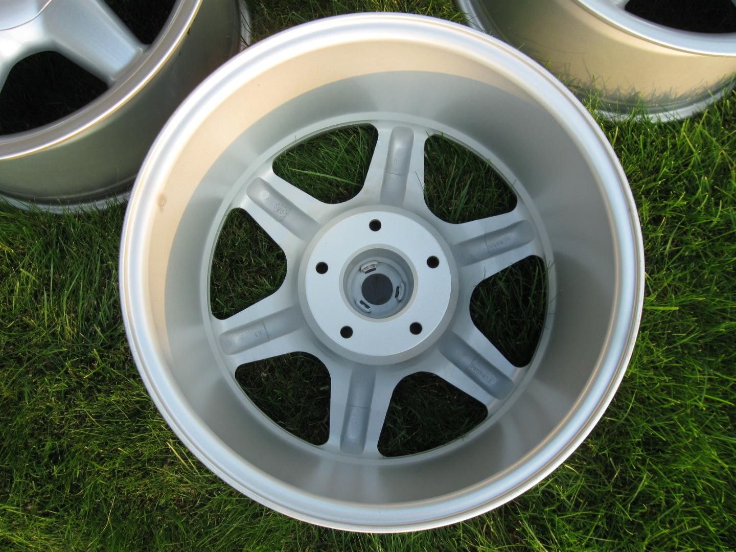 NIEUW 16” RIAL RS 85 BMW E28 / E32 / E34 / E12