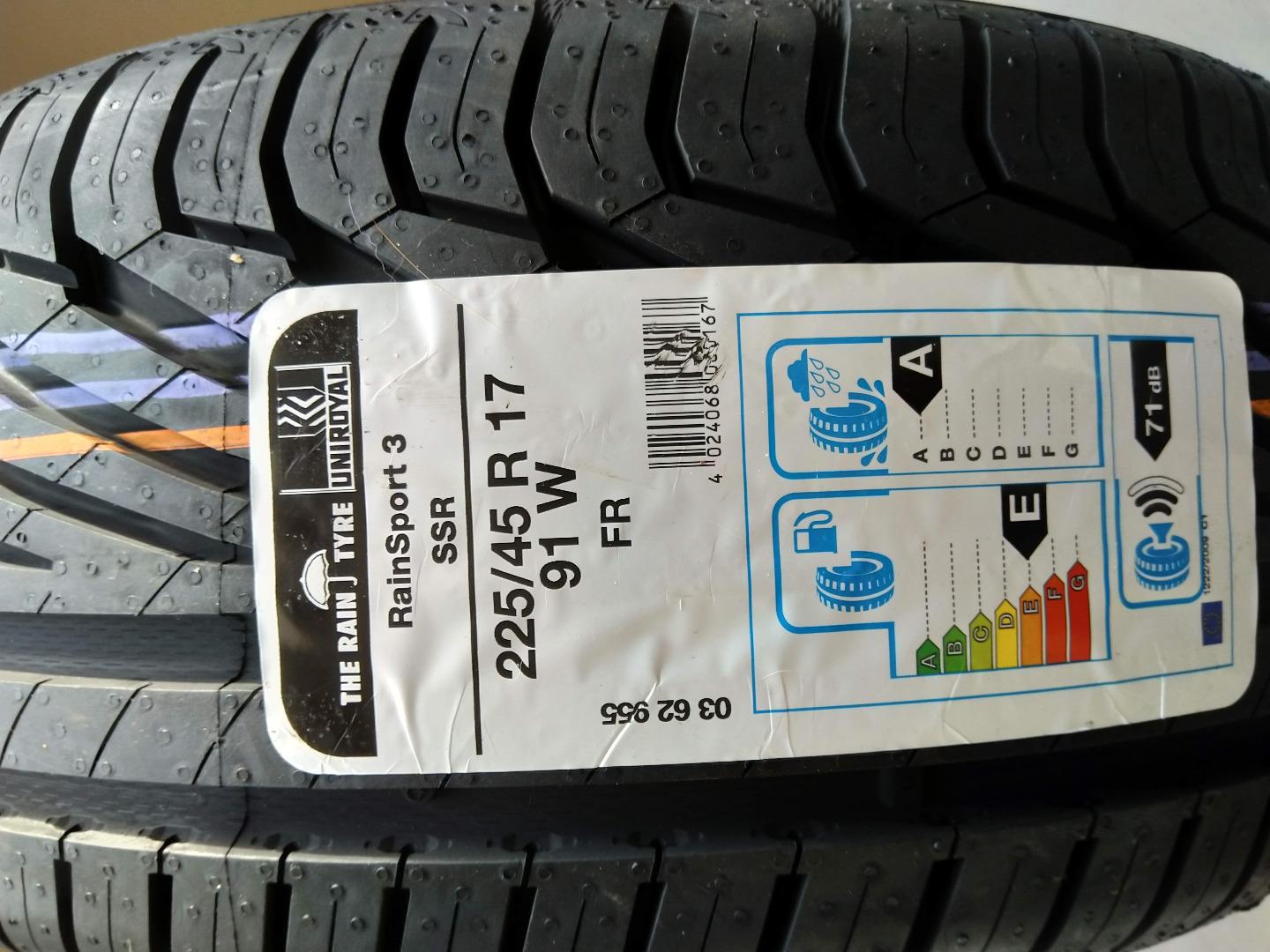 Te koop 4 NIEUWE banden 225/45/17 runflat