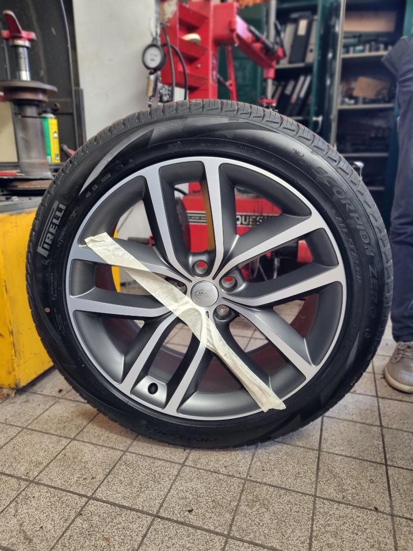 Nieuwe velgen & banden Range Rover 