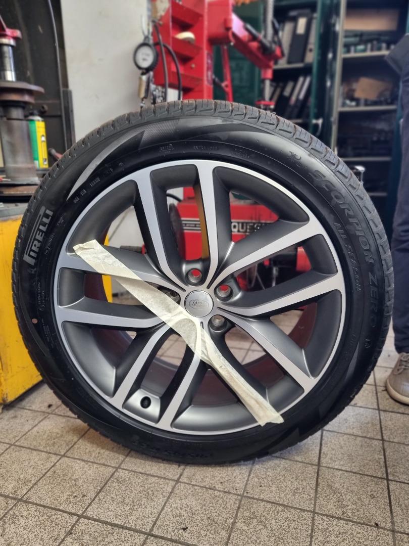 Nieuwe velgen & banden Range Rover 