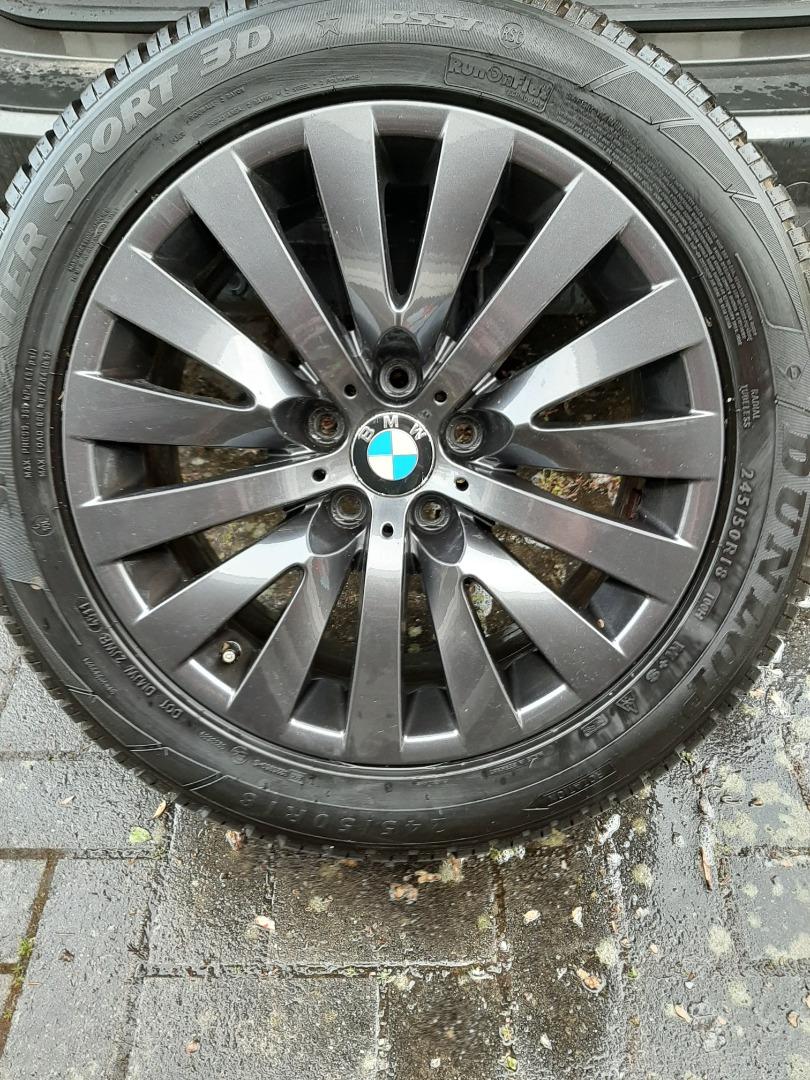 BMW M5 velgen op splinternieuwe winterbanden