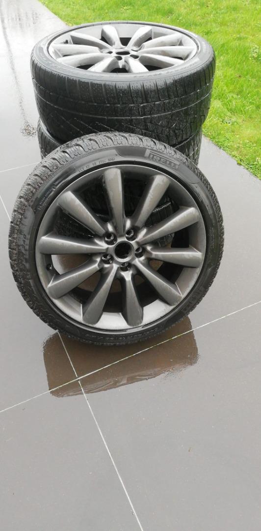 Velgen zwart 19inch + banden (Jaguar, Volvo, Ford)