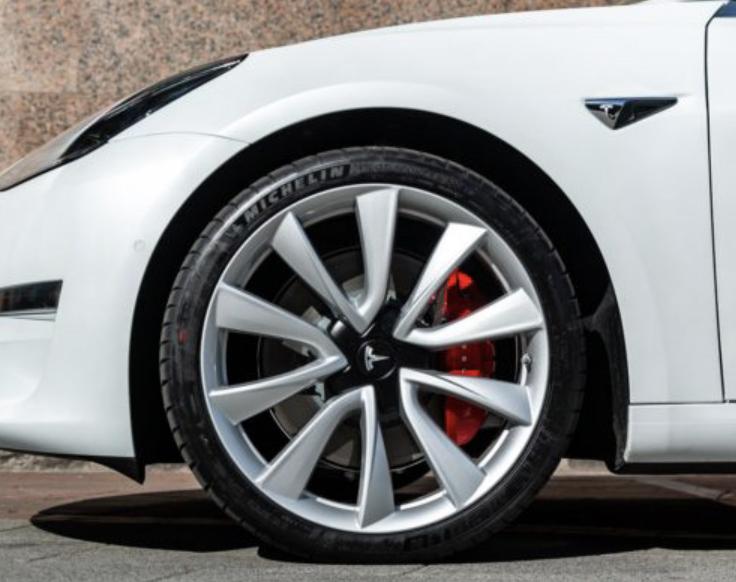 Tesla model 3 20” performance 2 velgen