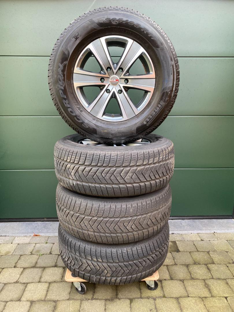 MAK Fuoco Ice Titan 265/65 R17 in perfecte staat