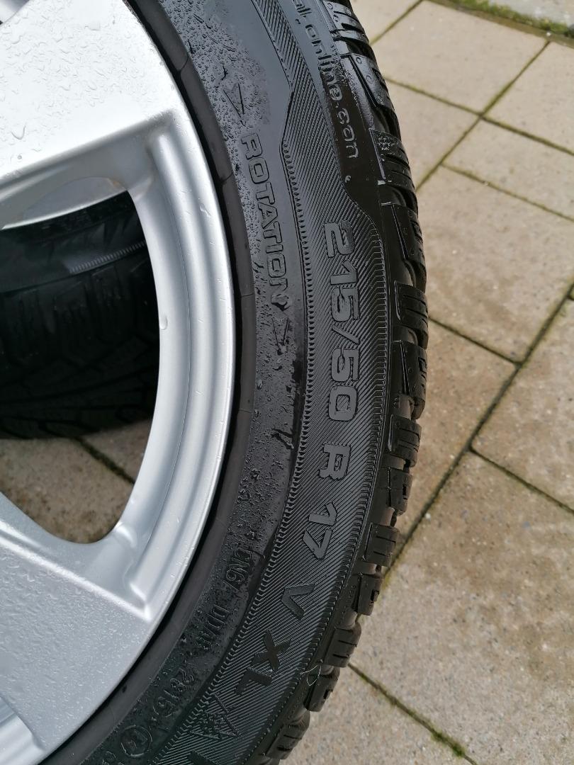Dezent 17 inch velgen met winterbanden 