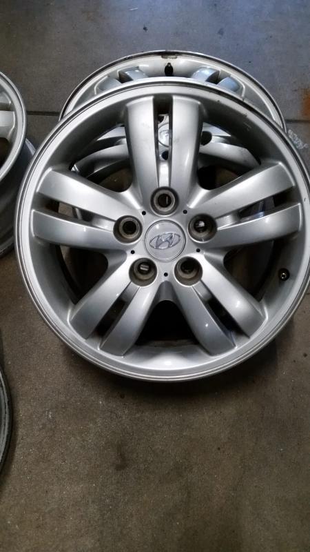 Nieuwe velgen Hyundai Tucson 16 inch.