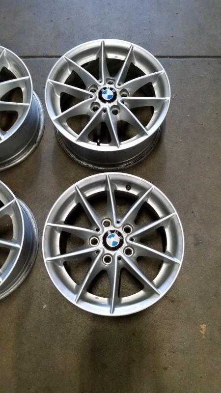 Set 16 inch BMW velgen voor 1 serie.