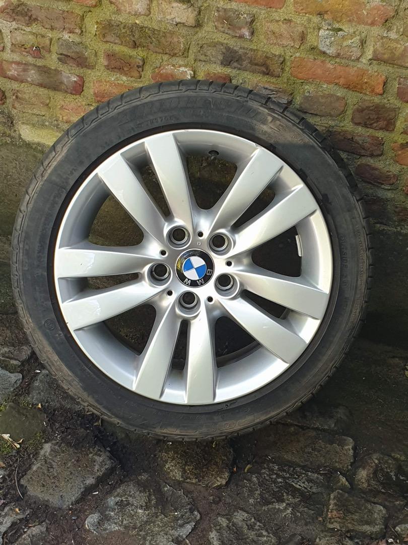 Originele BMW velgen met zomerbanden