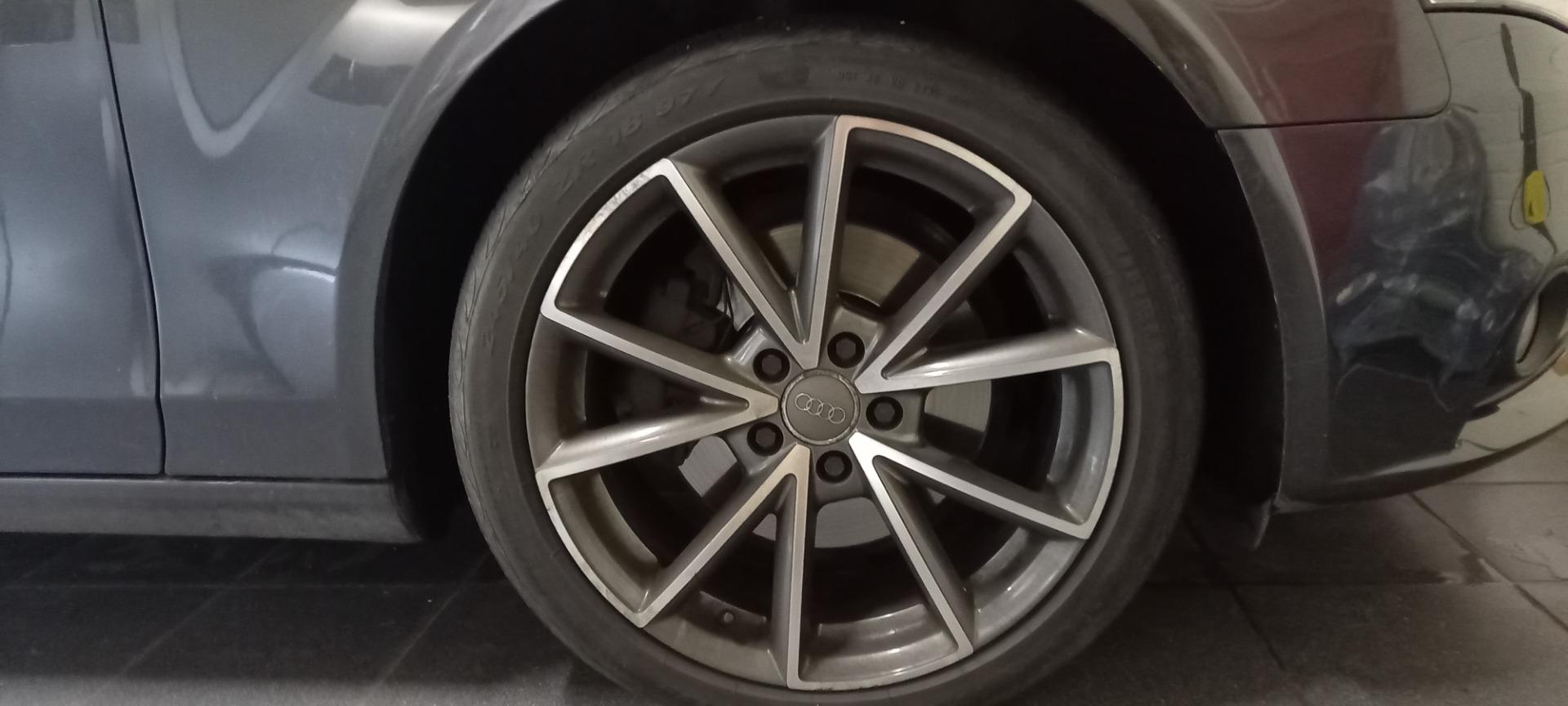 Pirelli  P zero 245 40 R18 97Y AUDI VELGEN + BAND