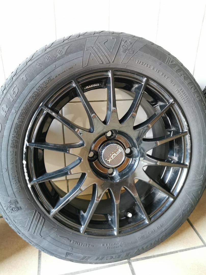 Set van 4 aluminium zwarte velgen