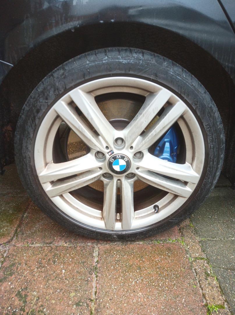 BMW 18inch velgen met runflat goodyear banden