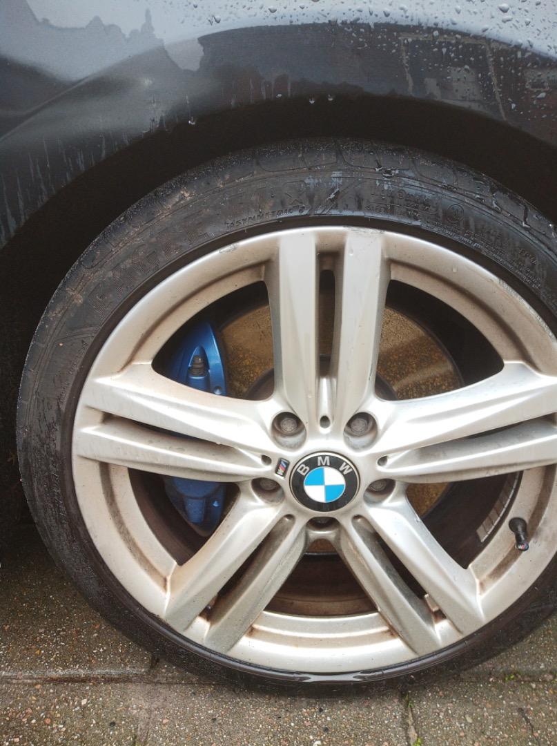 BMW 18inch velgen met runflat goodyear banden