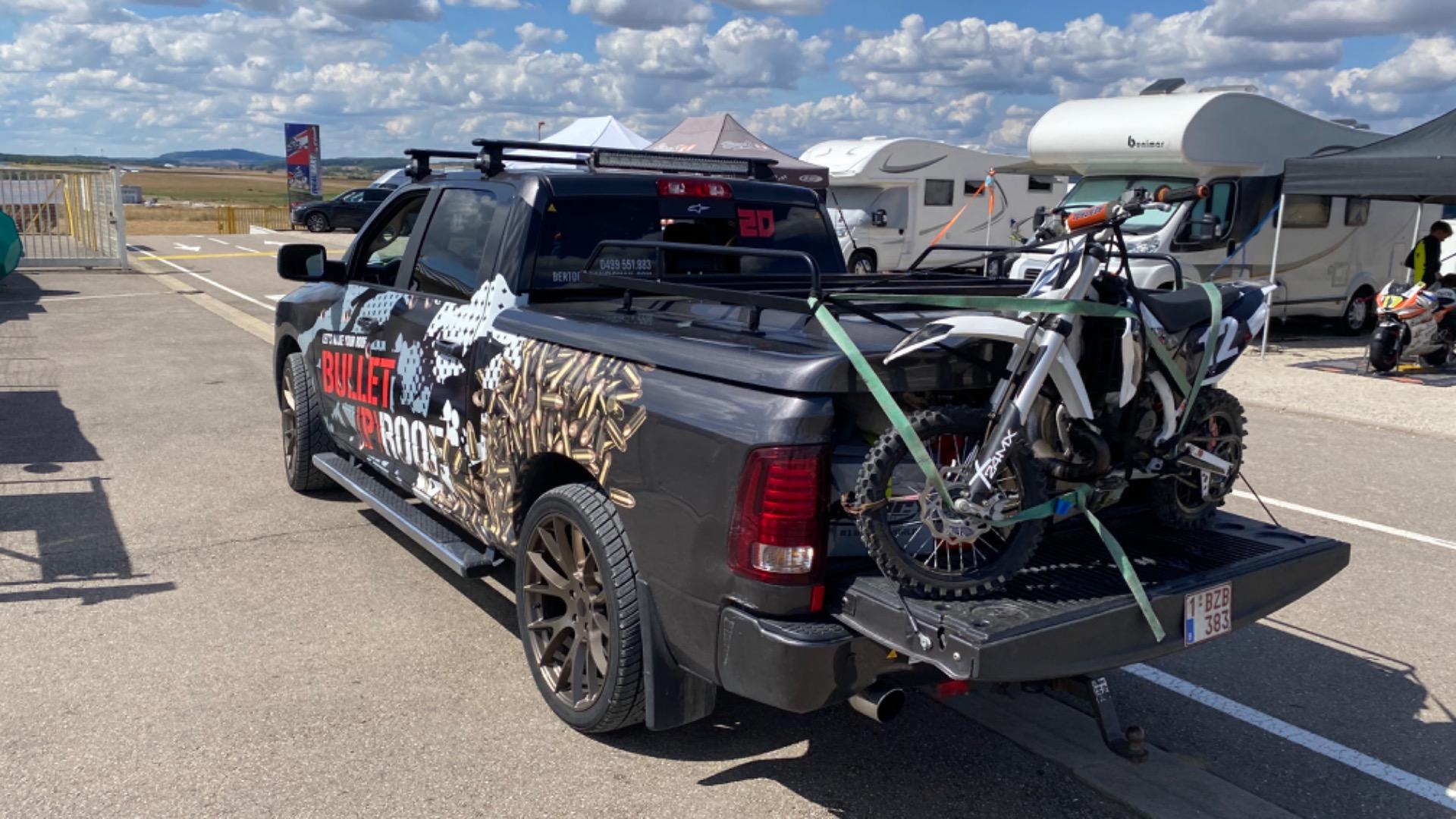 24” heavyload velgen vr Dodge Ram + banden 305/35