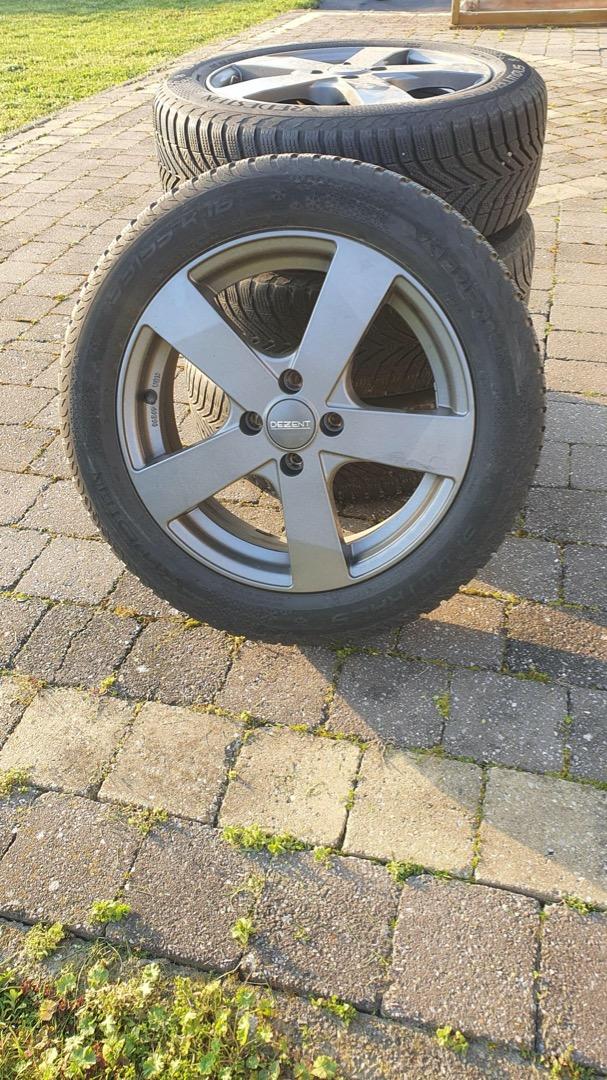 Dezent velgen met winterbanden Vredestein
