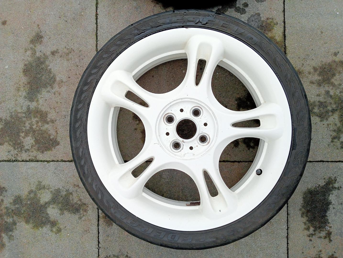 John Cooper Works R95 Wit met Banden 205/4R18