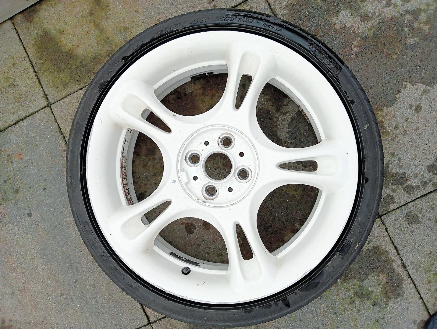 John Cooper Works R95 Wit met Banden 205/4R18